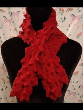 NWOT Saint James Alveole Red Honeycomb Casual Winter Knit Scarf Wrap